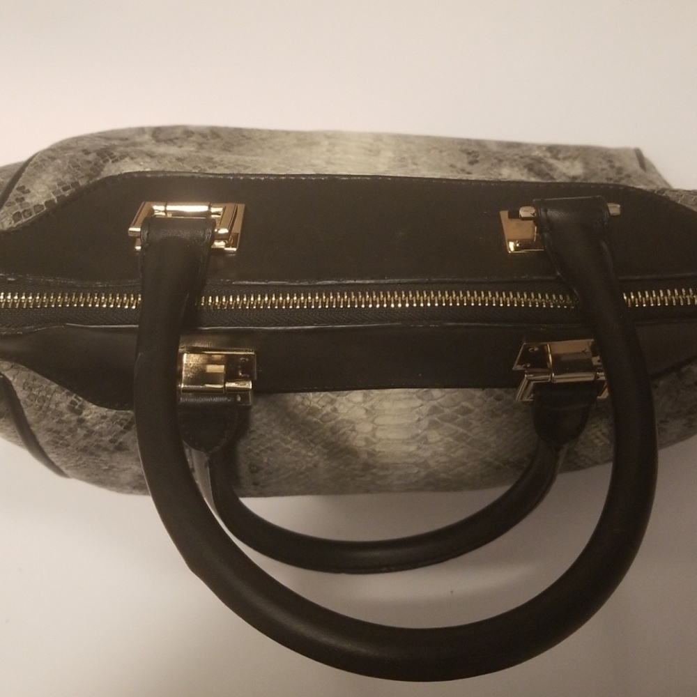 Purse - Picture 5 of 8